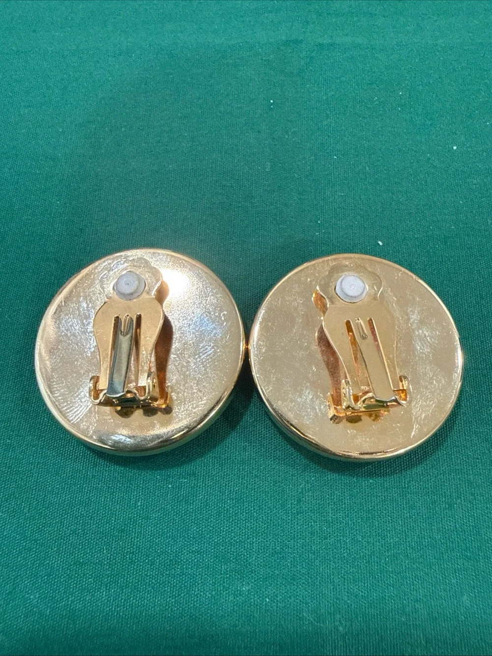 Designer look a like  Red Gold-Tone Button Earrings - Unbranded. 46B